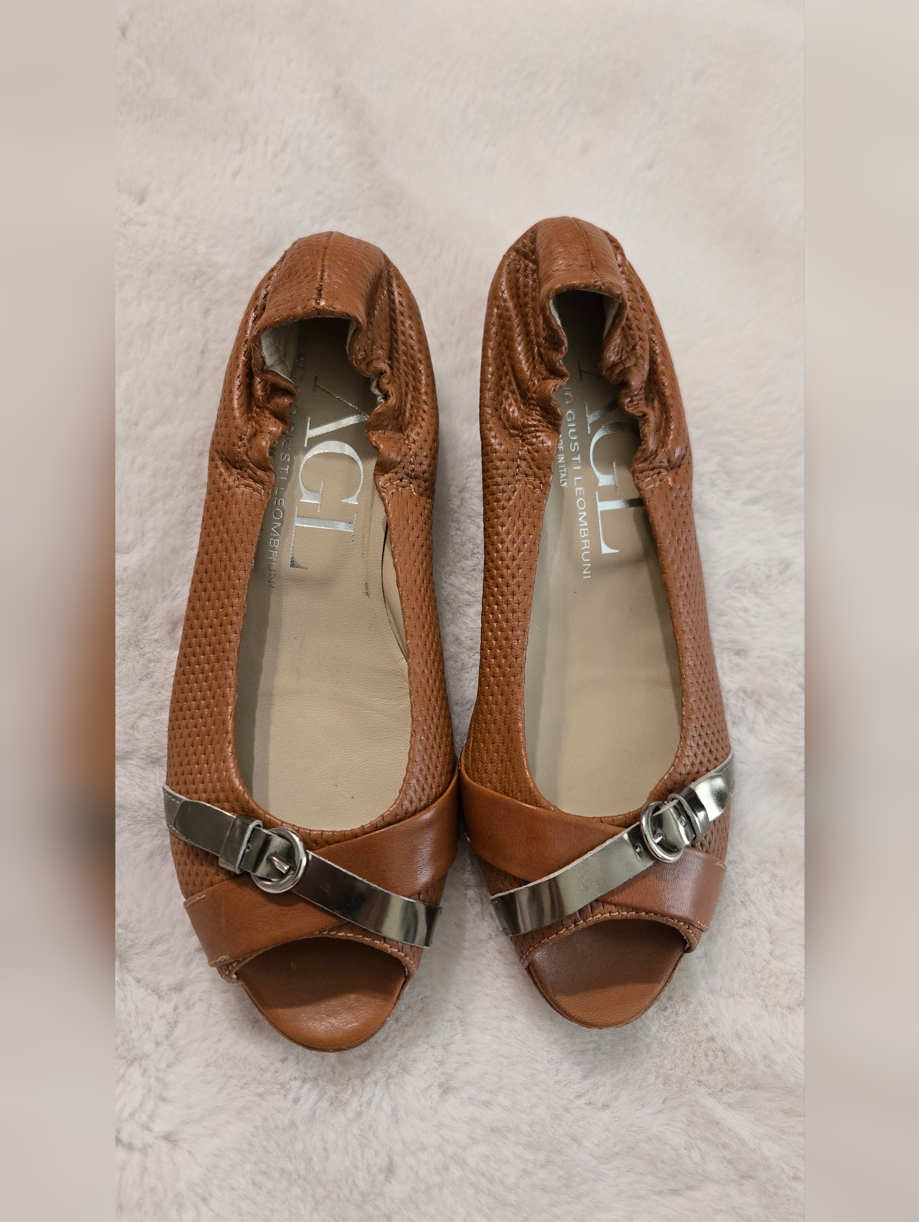 Attilio Giusti Leombruni Agl Brandy Perforated Leather Wedge Heels 38.5/8.5